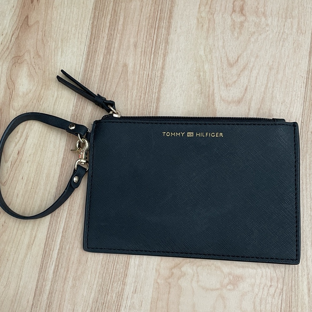 Tommy Hilfiger purse pouch
